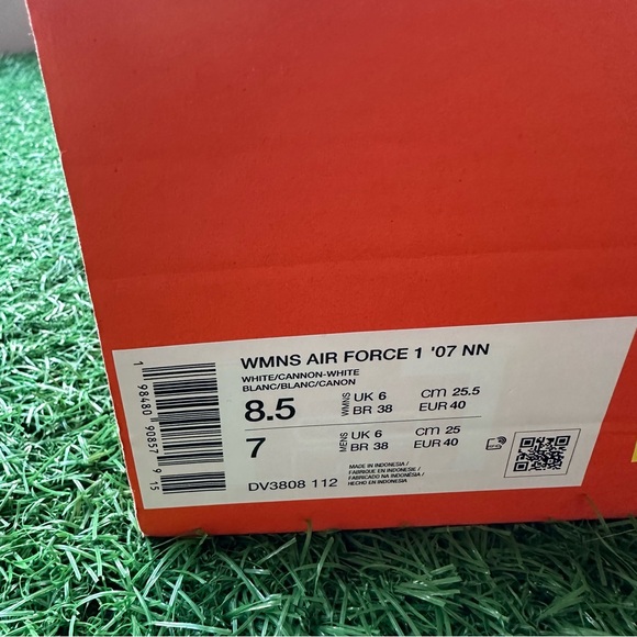 Nike Air Force 1 ‘07 NN White / Cannon White - Picture 10 of 14